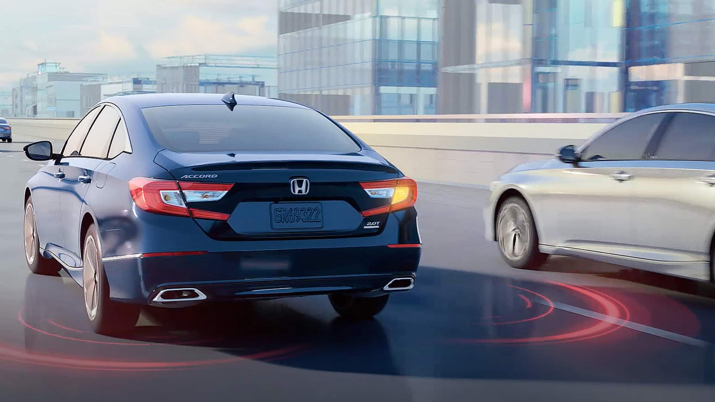 El Honda Accord 2021 mostrando la característica del sistema de información de puntos ciegos.